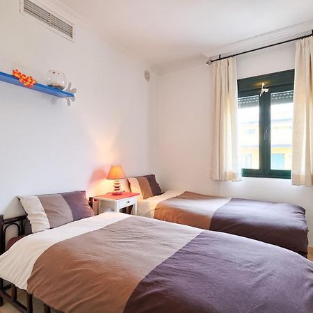 Beach And Town Centre At Your Doorstep Marbella Exterior photo